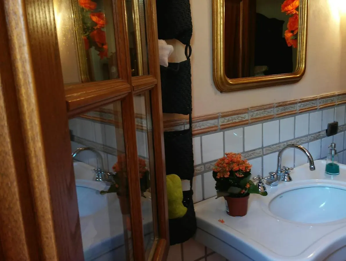 Gæstehus Room In Villa - Room In The Hills With Garden And Sea View San Salvatore