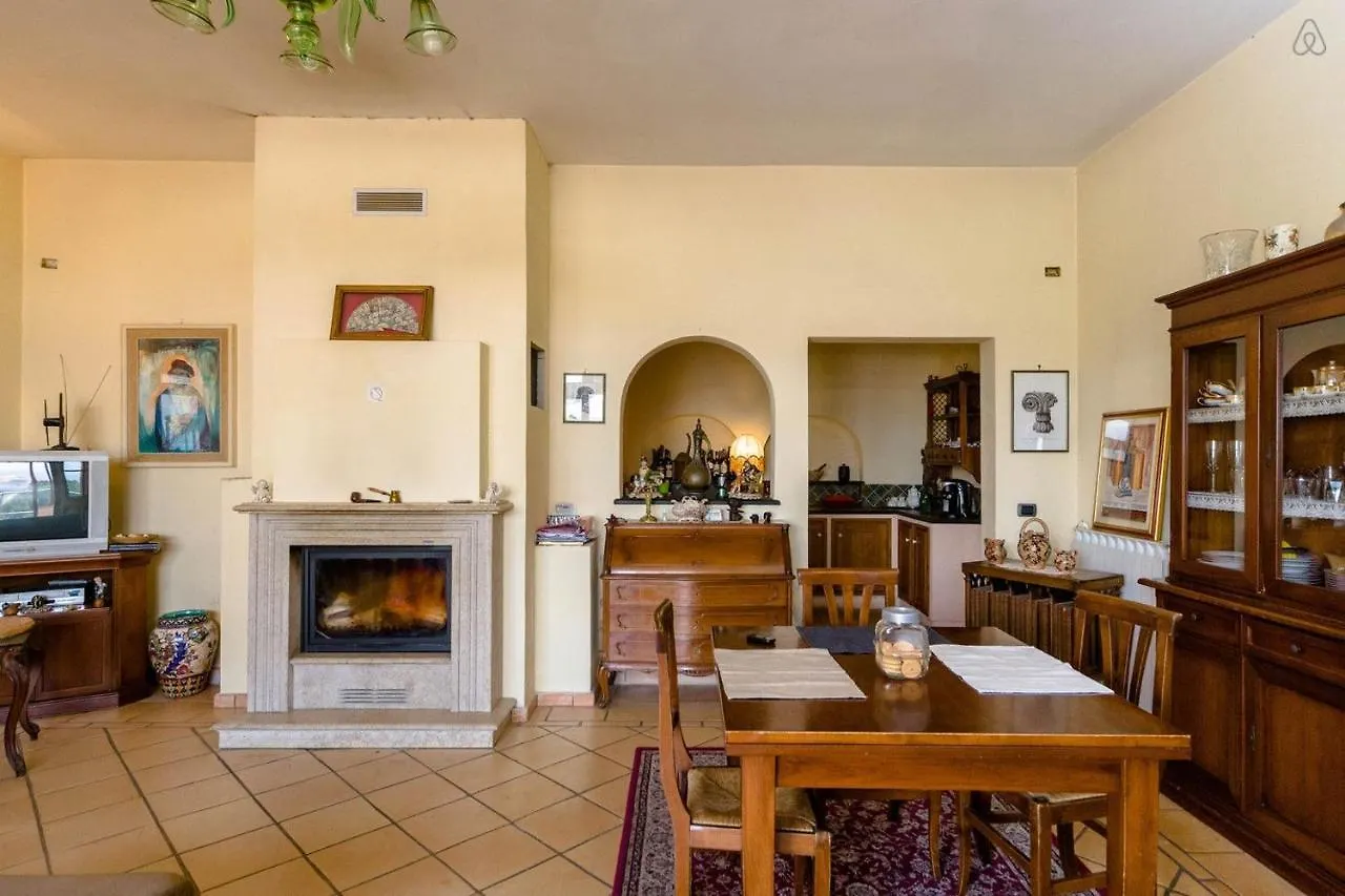 بيت ضيافة Room In Villa - Room In The Hills With Garden And Sea View San Salvatore  إيطاليا